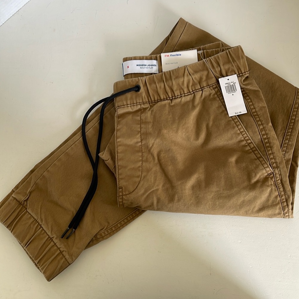 OLD NAVY Modern Jogger Small NEW!